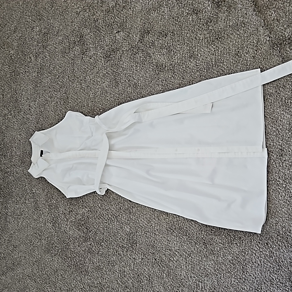 White House Black Market white cotton popplin dress